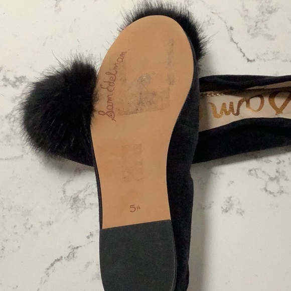 Sam Edelman black velvet flats with fur Pom Pom. Size 5.5 - Picture 3 of 3